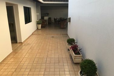 Sobrado &agrave; venda - 330m&sup2; - centro