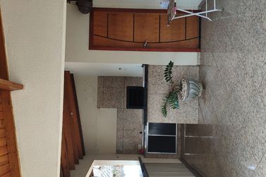 Casa &agrave; venda - 234m&sup2; - pr&oacute;xima a Unipar