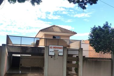 Casa &agrave; venda - 234m&sup2; - pr&oacute;xima a Unipar