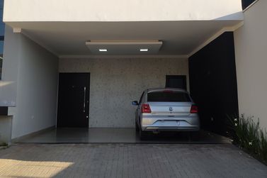 Casa &agrave; venda - 180m&sup2; - Jardim Monte Cristo 