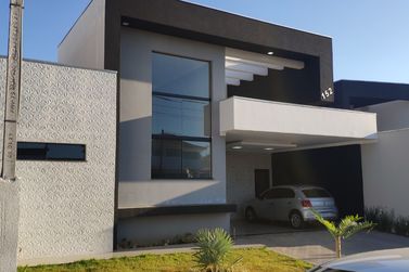 Casa &agrave; venda - 180m&sup2; - Jardim Monte Cristo 