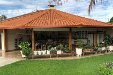 Casa &agrave; venda - 370m&sup2; - Jardim Santos Dumont 