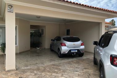 Casa &agrave; venda - 370m&sup2; - Jardim Santos Dumont 