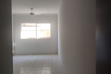 Apartamento &agrave; venda - 96m&sup2; - Centro