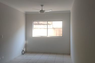 Apartamento &agrave; venda - 96m&sup2; - Centro
