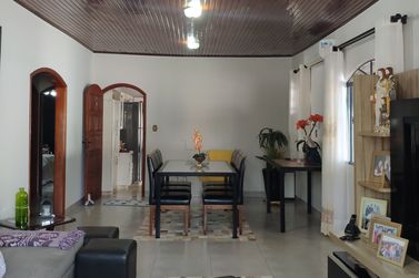 Casa &agrave; venda - 230m&sup2; - JARDIM PROGRESSO