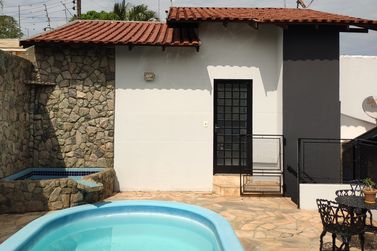 Casa &agrave; venda - 230m&sup2; - JARDIM PROGRESSO