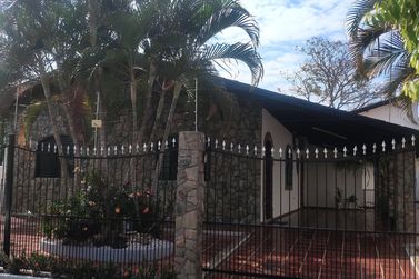 Casa &agrave; venda - 230m&sup2; - JARDIM PROGRESSO