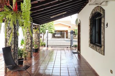 Casa &agrave; venda - 230m&sup2; - JARDIM PROGRESSO