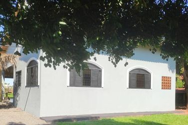 Ch&aacute;cara &agrave; venda - 2500m&sup2; - VILA RURAL AGUIA DOURADA