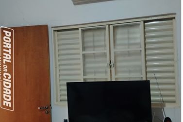 Sal&atilde;o Comercial &agrave; venda - 180m&sup2; - pr&oacute;ximo ao mercado camilo