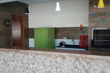 Casa &agrave; venda - 260m&sup2; - Itaguaj&eacute; 
