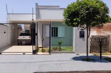 Casa &agrave; venda - 110m&sup2; - Jardim Santos Dumont