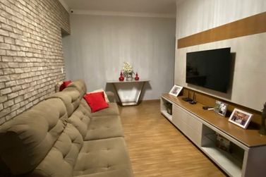 Casa &agrave; venda - 110m&sup2; - Jardim Santos Dumont