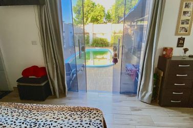 Casa &agrave; venda - 250m&sup2; - Jardim Prudencio