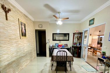 Casa &agrave; venda - 250m&sup2; - Jardim Prudencio