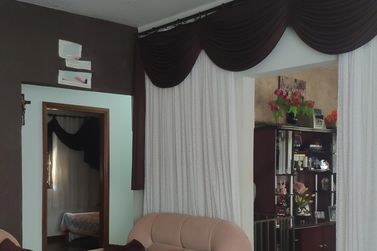 Casa &agrave; venda - 240m&sup2; - Graciosa 