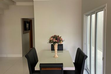 Sobrado &agrave; venda - 205m&sup2; - Jardim Ouro Branco