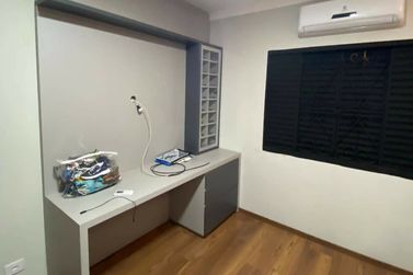 Casa &agrave; venda - 215m&sup2; - Centro 
