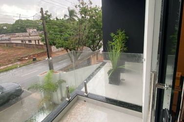 Casa &agrave; venda - 215m&sup2; - Centro 