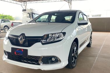Renault SANDERO