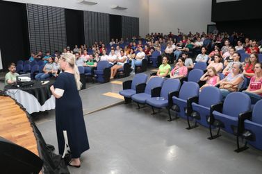 Programa Escola em Tempo Integral é apresentado em Pato Bragado