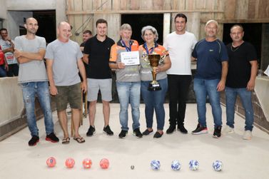 Ilvonei e Mirian são os vencedores do Campeonato Municipal de Bocha Mista