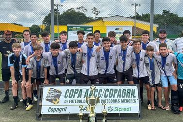 Sub-15 de Pato Bragado conquista o título na 2ª Copa AACC de Futebol