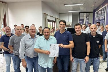 Bakri anuncia R$ 2,1 milhões em pavimentação urbana para Pato Bragado