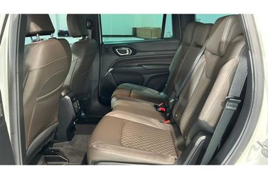 Jeep Commander