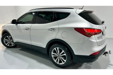 Hyundai Santa