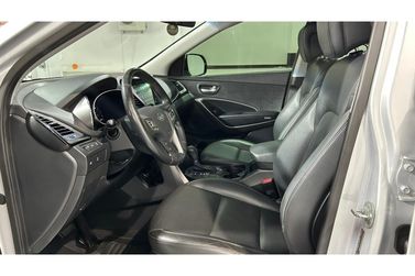 Hyundai Santa