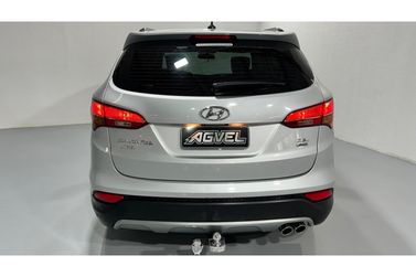 Hyundai Santa