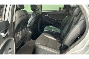Hyundai Santa