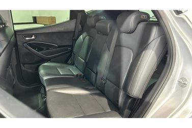 Hyundai Santa