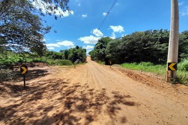 Melhorias na estrada rural do bairro Araponga são concluídas em Penápolis