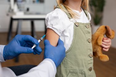 Penápolis inicia vacinação contra a dengue em crianças de 10 e 11 anos