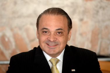 Barbosa sediar&aacute; encontro regional de turismo com Roberto de Lucena