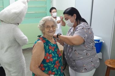Quase 2 mil pessoas se vacinaram no Dia D contra Gripe