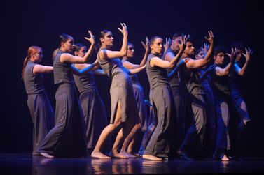 Grupos de dan&ccedil;a e teatro de Pen&aacute;polis podem receber orienta&ccedil;&atilde;o art&iacute;stica gratuita