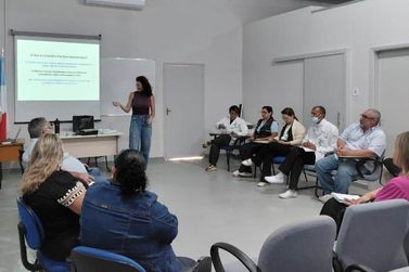 Comit&ecirc; reestrutura protocolo municipal de pr&eacute;-natal, parto e puerp&eacute;rio