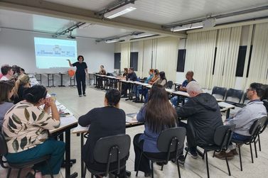 Secretaria de Sa&uacute;de realiza reuni&atilde;o preparat&oacute;ria para Planejamento Estrat&eacute;gico