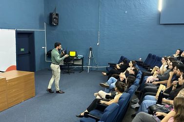 FUNEPE promove Aula Magna de Biomedicina com pesquisador do Instituto Adolfo Lutz