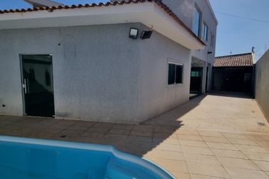 Casa &agrave; venda - 261m&sup2; - Parque Residencial Village