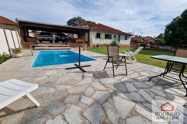 Ch&aacute;cara &agrave; venda - 850m&sup2; - Vila Anselmo