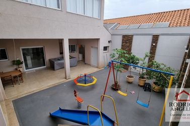 Casa &agrave; venda - Residencial Jardim do Lago III