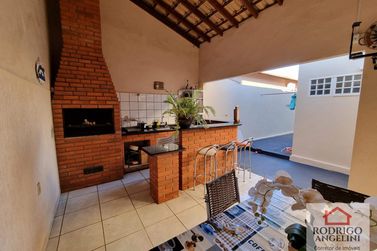 Casa &agrave; venda - 200m&sup2; - Residencial Ana Paula