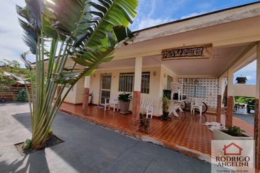 Ch&aacute;cara &agrave; venda - 850m&sup2; - Vila Anselmo