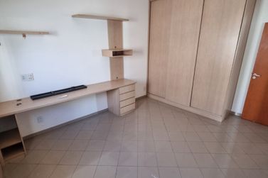 Casa &agrave; venda - 261m&sup2; - Parque Residencial Village