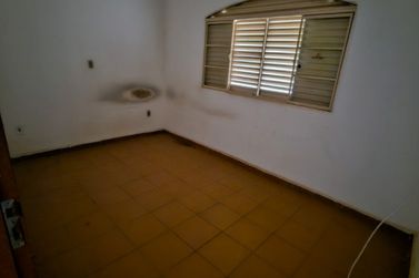 Casa &agrave; venda - 200m&sup2; - Village Regina